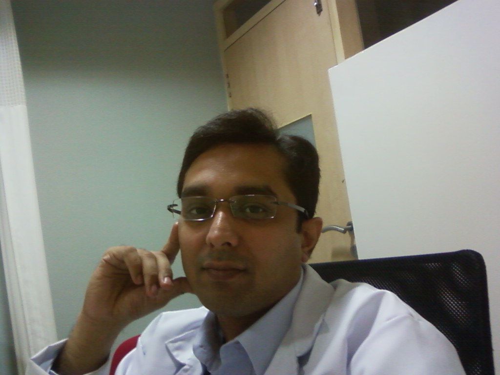 Dr.Naveen Manchal